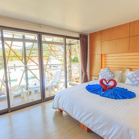 Room Actually Karon Стая снимка