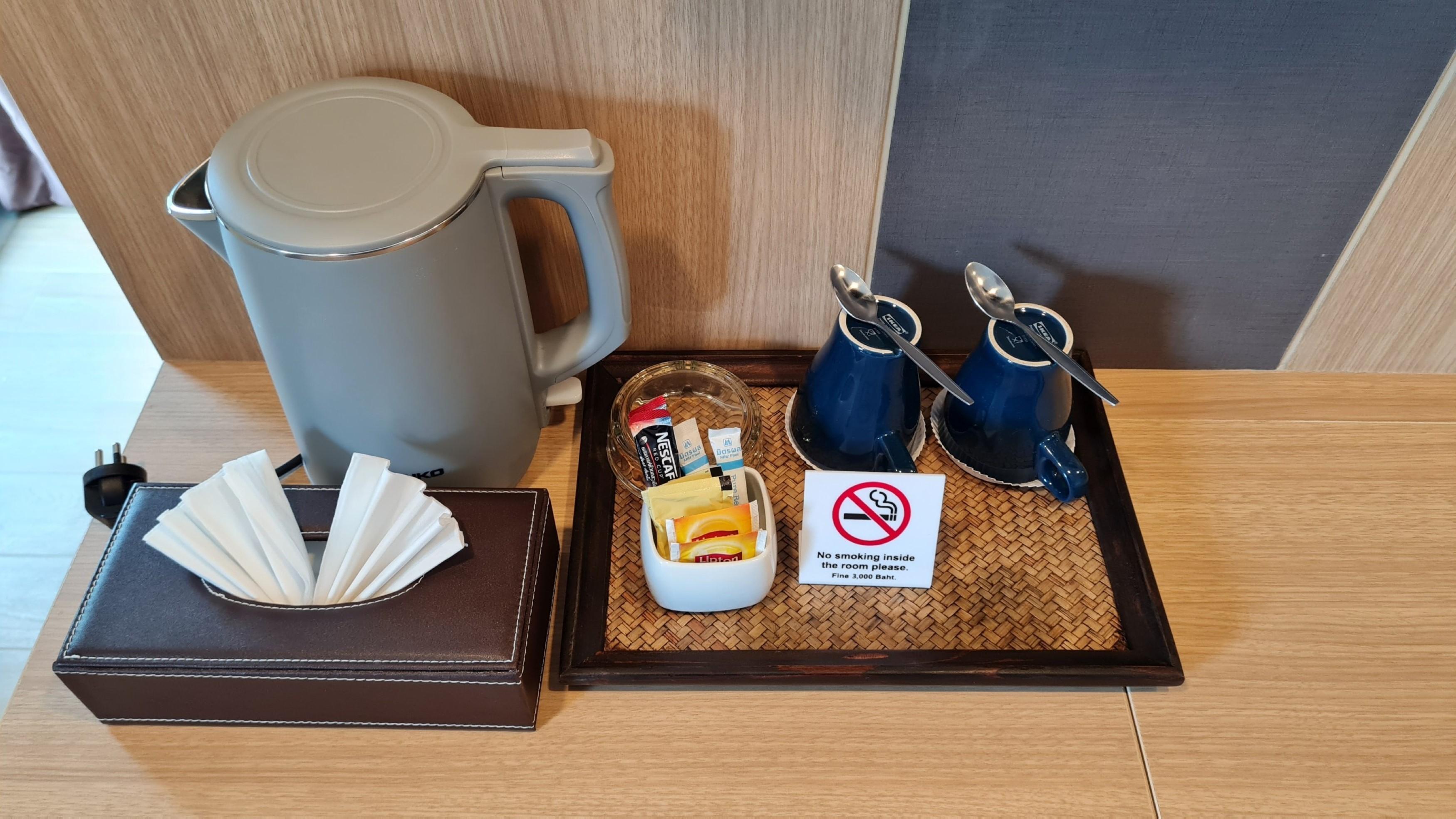Room Actually Karon Екстериор снимка