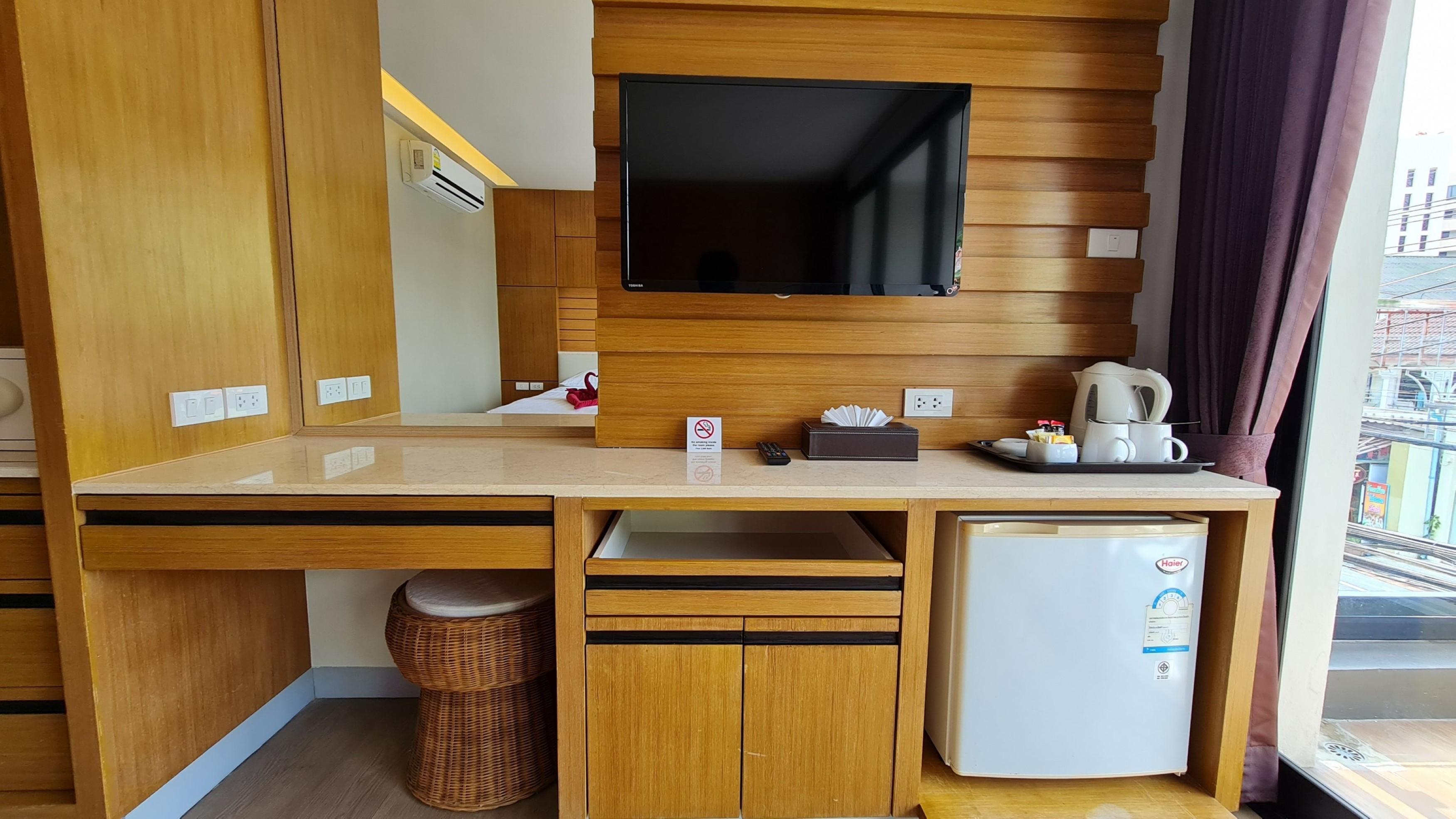 Room Actually Karon Екстериор снимка