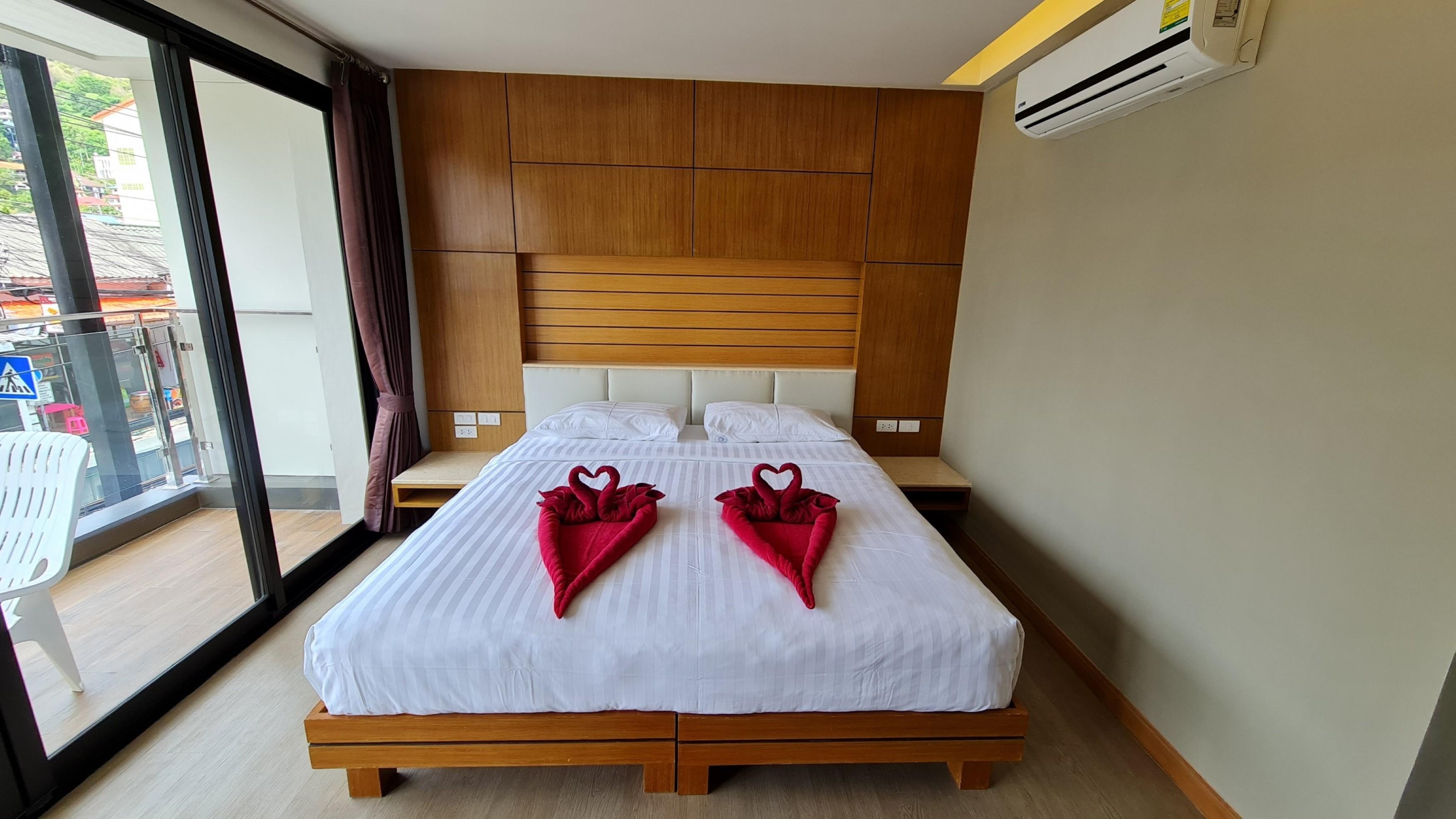 Room Actually Karon Екстериор снимка
